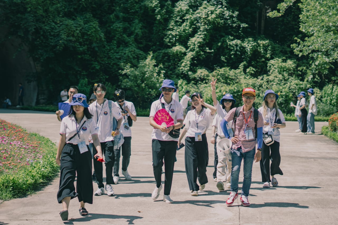 Photo 5 from album 7